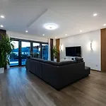 Luxury Wonder Heated Pool 32 M2 Sea View Maslenica