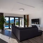 Luxury Wonder Heated Pool 32 M2 Sea View Maslenica