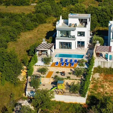 Villa Luxury Wonder Heated Pool 32 M2 Sea View Maslenica