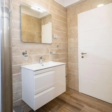 Luxury Wonder Heated Pool 32 M2 Sea View 别墅 马斯莱尼察