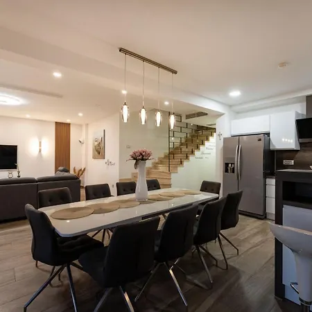 Villa Luxury Wonder Heated Pool 32 M2 Sea View Maslenica