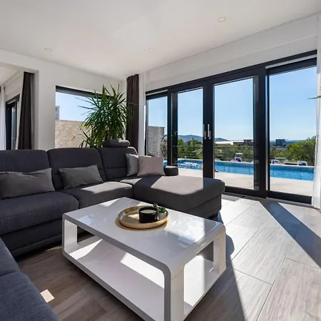 Luxury Wonder Heated Pool 32 M2 Sea View *