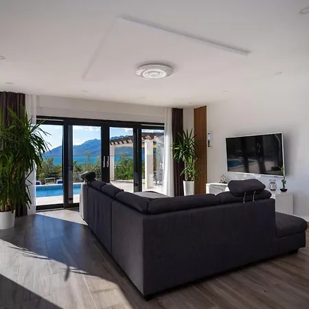Luxury Wonder Heated Pool 32 M2 Sea View Maslenica