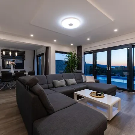 Luxury Wonder Heated Pool 32 M2 Sea View