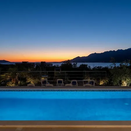 Vila Luxury Wonder Heated Pool 32 M2 Sea View