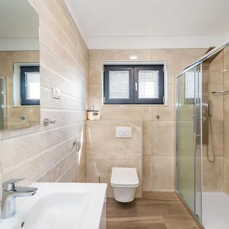 Luxury Wonder Heated Pool 32 M2 Sea View Vila Maslenica